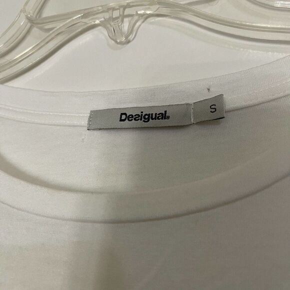 DESIGUAL white lace embroidered floral pattern blouse size Small - Picture 2 of 4